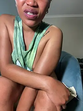 WaterMommy live sex cam