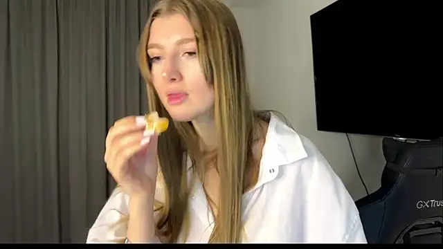 Michell_Rosse's cam snapshot