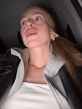 kira_mia's cam snapshot