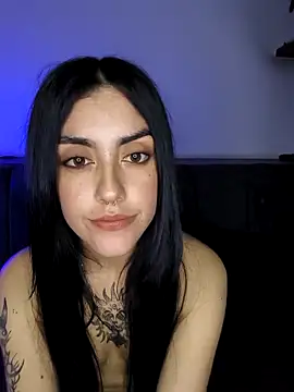 Mazikeen-- live sex cam