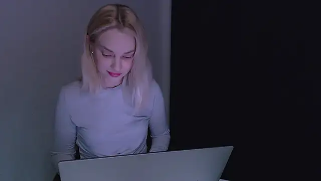 Lia_noo_regrets's cam snapshot