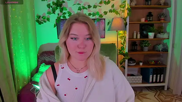 LouiseMous's cam snapshot