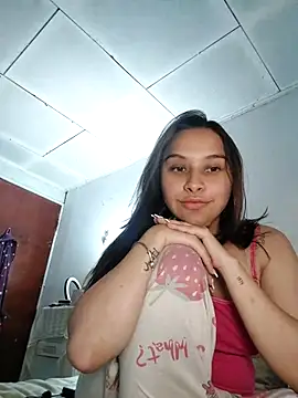 LyssaraVynn's cam snapshot