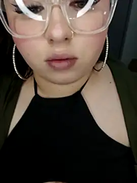 Kitty_Bms_'s cam snapshot