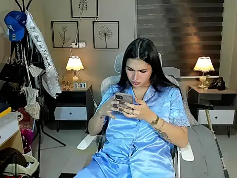 EternityBanks live sex cam