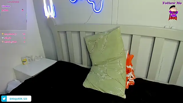 loistwink_ live sex cam