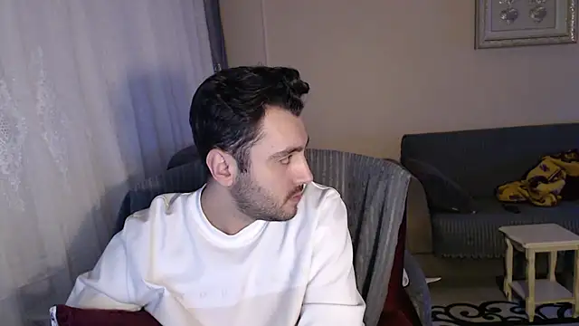 handsomeee04 live sex cam