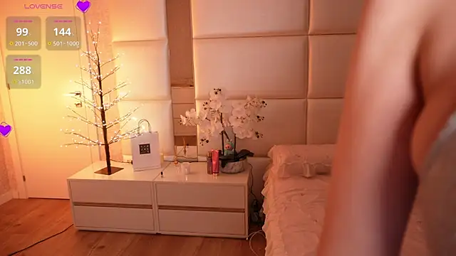 Lilly_Colins live sex cam