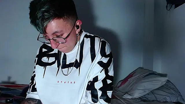 Sexyboy_666 live sex cam