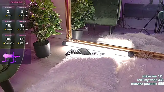 CutiePie69__ live sex cam