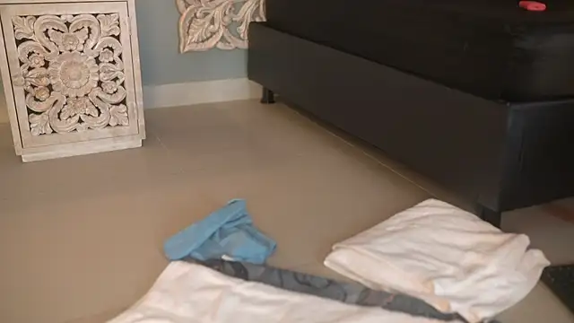 lupeebony live sex cam