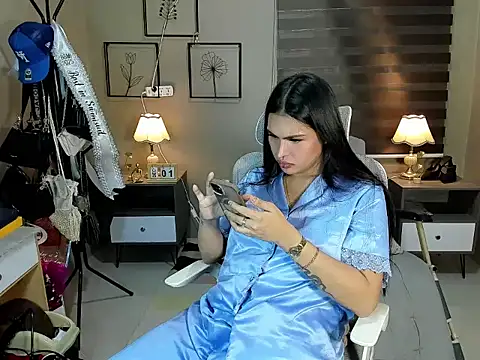 EternityBanks live sex cam