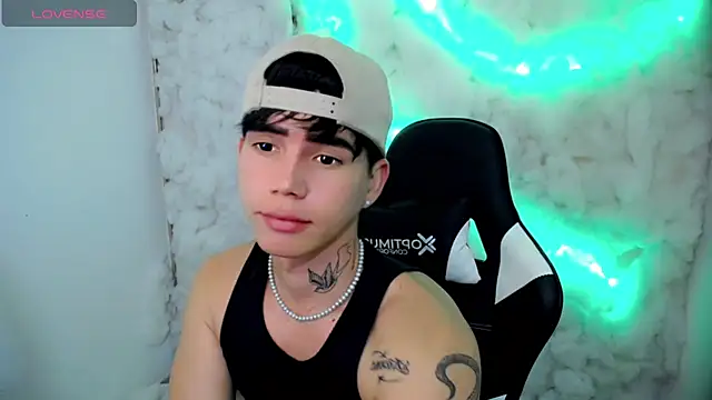 Tayson_Rivers live sex cam