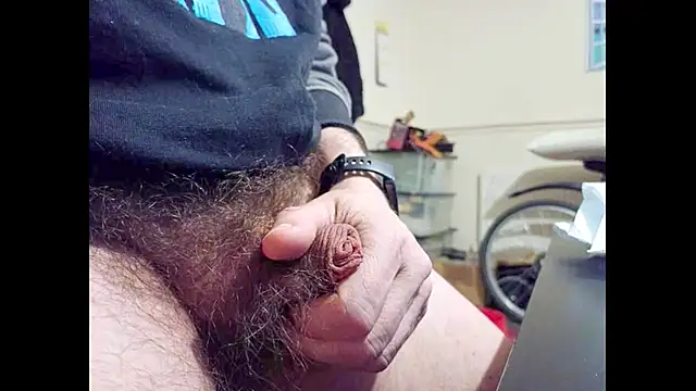hairyuncut00 live sex cam