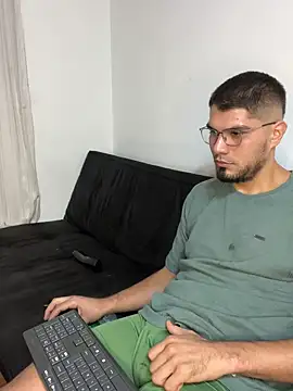 mirallesandbig live sex cam