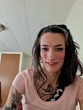 MaitressePomme3 live sex cam