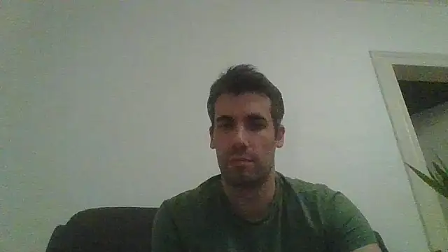 JulioIsHere4you live sex cam