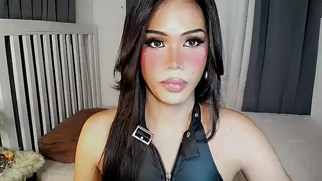 Miss-Yenn live sex cam