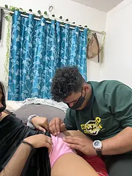 Cutie_Shruti live sex cam