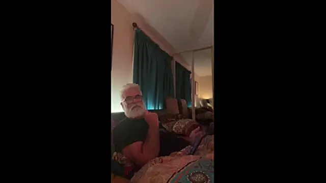 LeatherSdaddy live sex cam