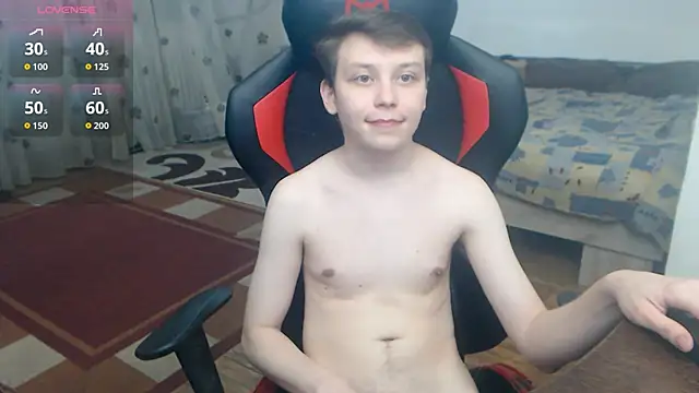 hugkydo live sex cam