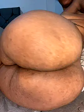 Charlotte_bronxxx live sex cam