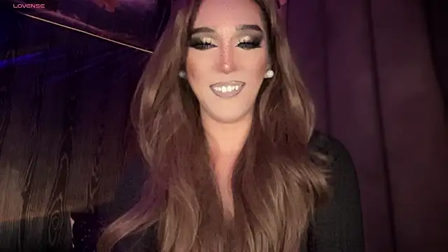 Lo_la_69 live sex cam