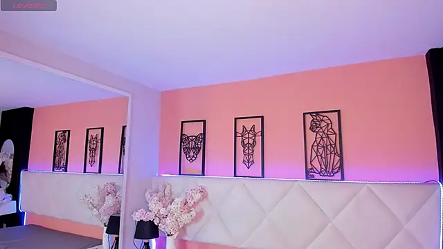 Charlotte_evanns_1's cam snapshot