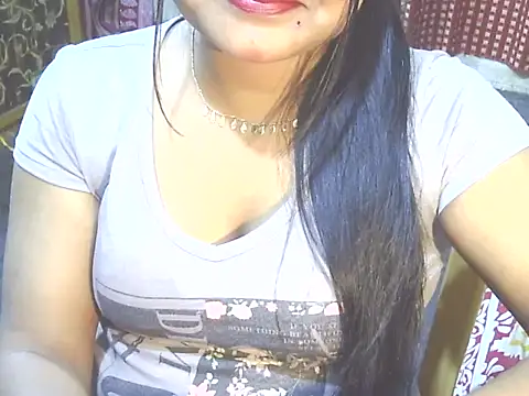 Nusrat_Faria07's cam snapshot