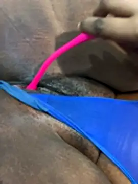 Bootyliciouse21X's cam snapshot