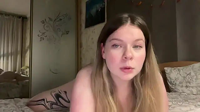 Crave_Elise's cam snapshot