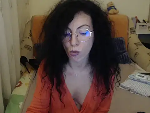 Emmatoo live sex cam