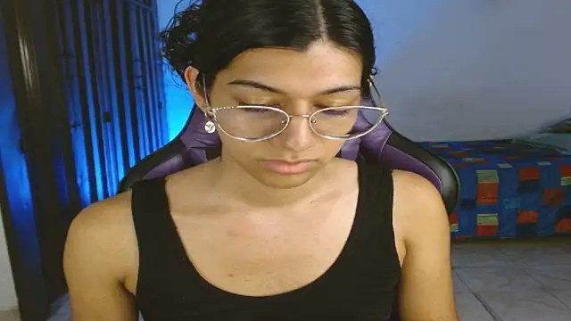 engielphoenis14 live sex cam