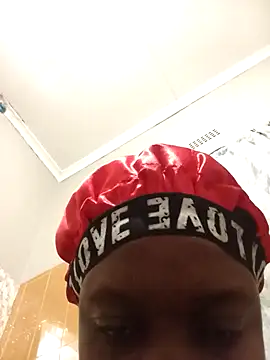 mloghyfsa's cam snapshot