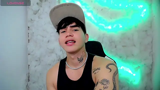 Tayson_Rivers live sex cam