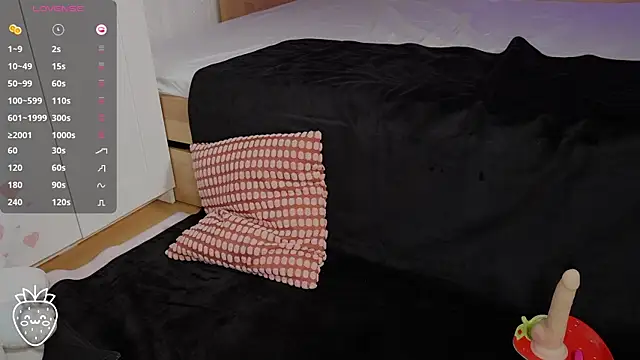 rawstrawberry's cam snapshot