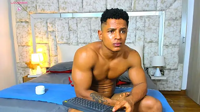 markustheroy333 live sex cam