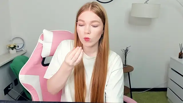 LavetaShiroma's cam snapshot