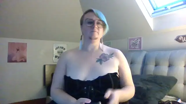 queerlyjaz live sex cam
