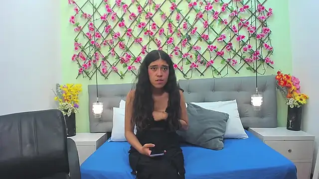 Luna_delvalle's cam snapshot