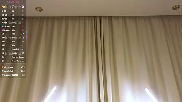 BlondieSLife's cam snapshot