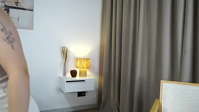 SharronAramini's cam snapshot