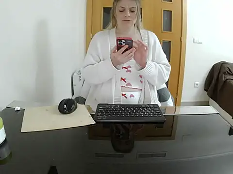 Adelyxveex's cam snapshot