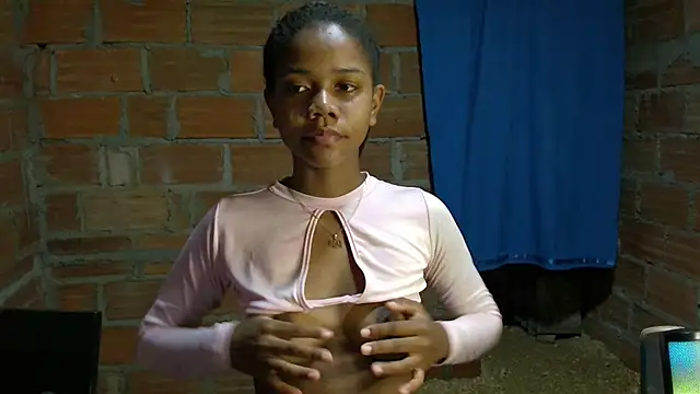 Luciia_cute's cam snapshot