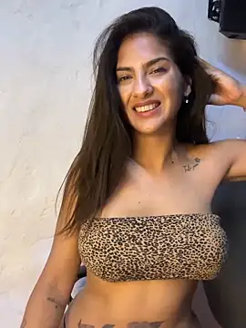 chicachocolate01 live sex cam