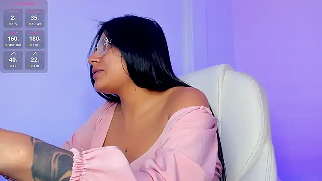 lia_myers_'s cam snapshot