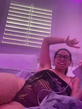 ThatBratCartier's cam snapshot