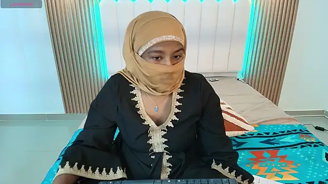 Lina_arabiann's cam snapshot