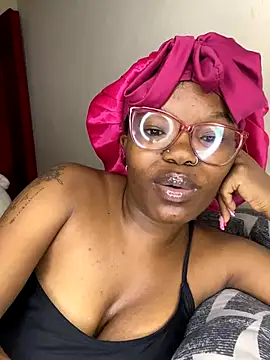 YummyMelanin117's cam snapshot