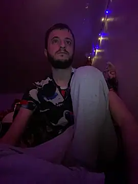 Grek32X live sex cam